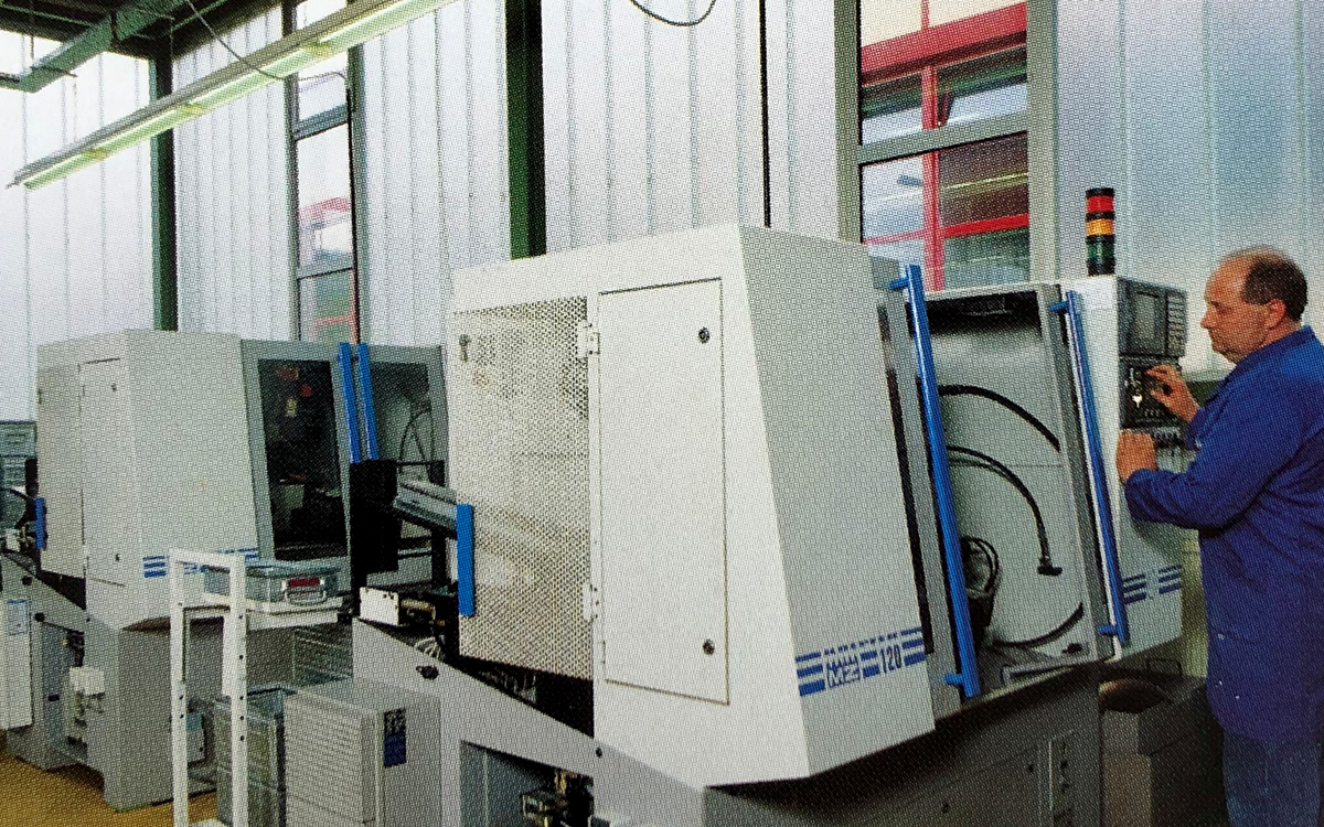 Landolt CNC-gesteuerte Verzahnungsmaschinen